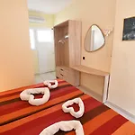 Iskas * Ялиссос
